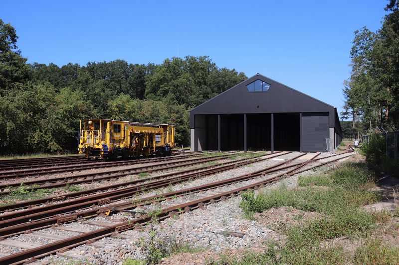 BAM Stopmachine met het fabrieksnummer 1214 en het UIC-nummer 99 84 942 8 702-7.